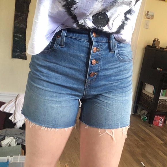 Madewell button-up shorts - Picture 4 of 10